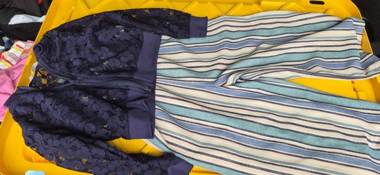 Girls 2pc Outfit  size 4