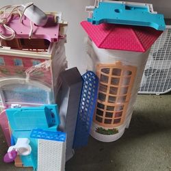 large lot of barbie dolls vintage + modern lots of accessories + dreamhouse 