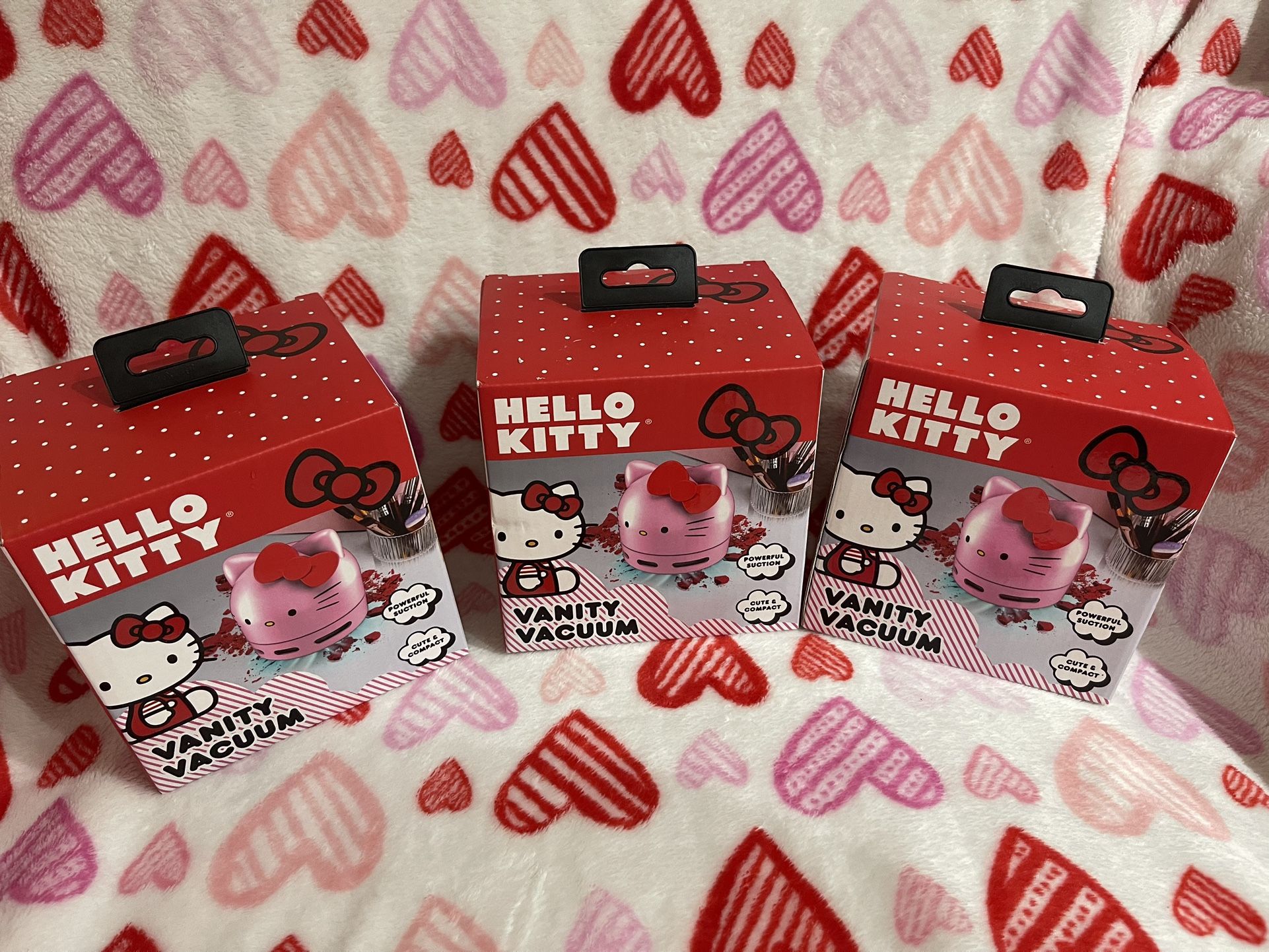 hello kitty vanity vacuum