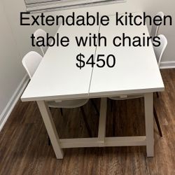 Extendable Table 