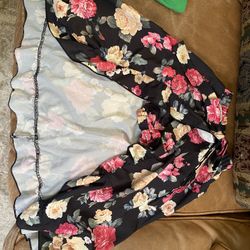 Girls Long Skirt/shorts Underneath Size 12-18 Months( .50 Cents) 