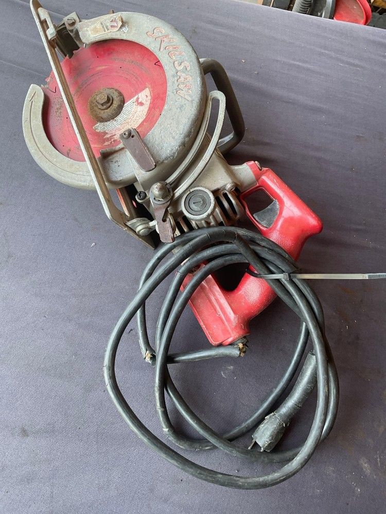 Skilsaw MAG 77 saw