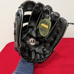 New GIANTS San Francisco Baseball Club MBNA America Display Or Toy Baseball Glove 