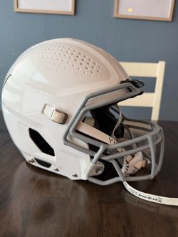 Vicis Zero 2 Football Helmet Youth Size Small (2023)