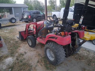 Mahindra Max 205 Compact Tractor with Front Loader
