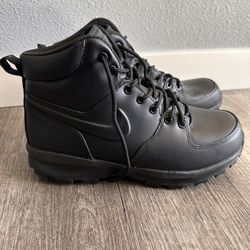 Nike Boots