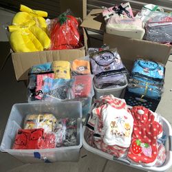 Dog Boutique Inventory Lot  500+ Items Clothes Carriers Beds Bulk