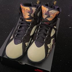 Retro 7 Size 9 Brand New Only Wore 1 Time 