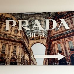 Designer Canvas Paintings for Sale – Used, in Excellente Condition