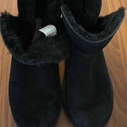 Ugg Women’s Size 8
