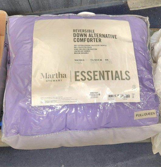 Martha Stewart Reversible Full/Queen Down Comoforter