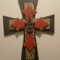 2 Decorative Crosses 