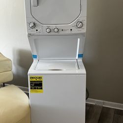 GE Stacked Washer and Dryer 