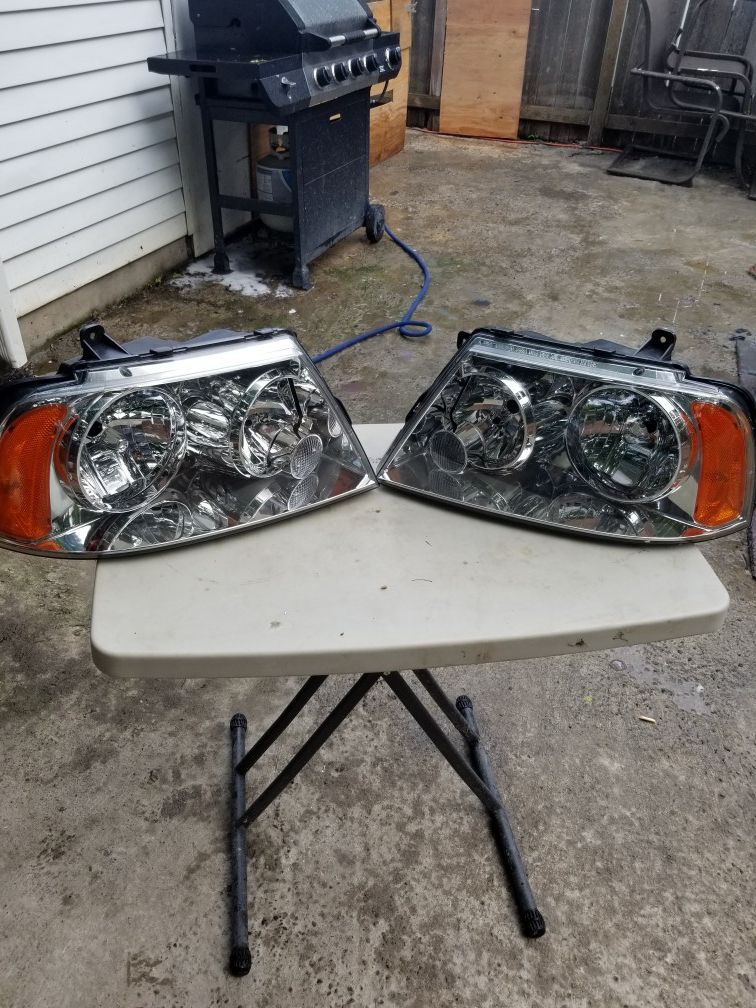 Lincoln navigator headlights