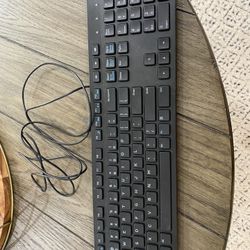 Dell Wired Keyboard - Black KB216 (580-ADMT)