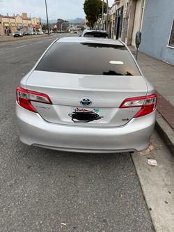 2014 Camry hybrid le clean title