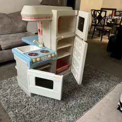 Kids/ Toddler Kitchen 