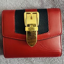 Auth. Gucci Trifold Compact Wallet