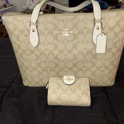 Coach Tote W/ Matching Zip Wallet