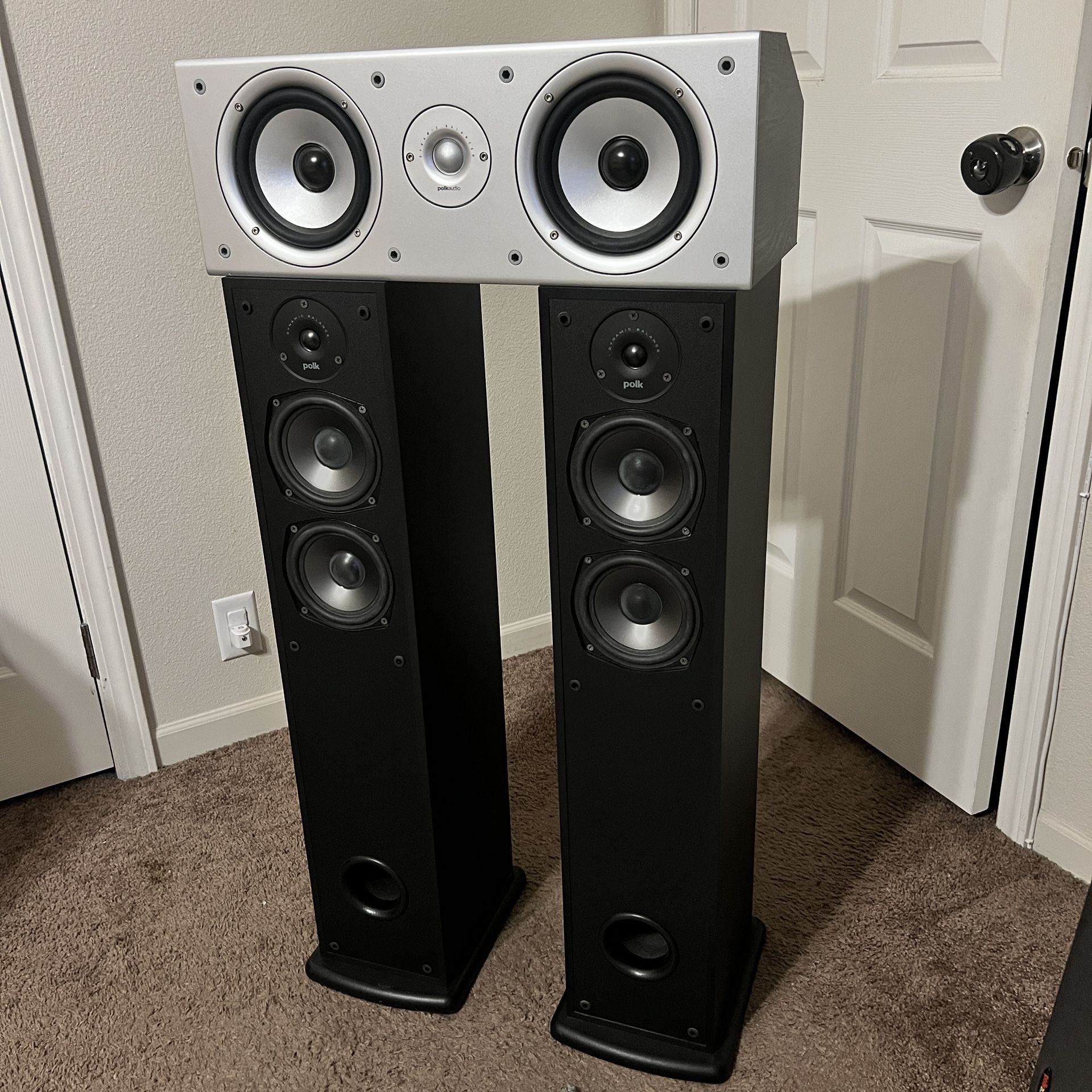 Polk Audio 3 Speaker Set Towers And Center