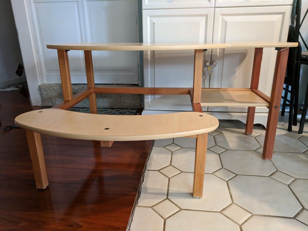 Child desk