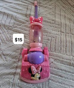 Minnie mouse vacuum toy