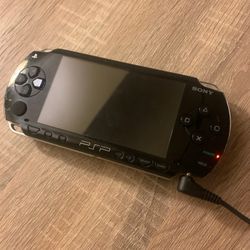 Modded PSP 1000 (PHAT) Includes Games GTA, Persona 3 Etc..