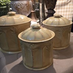 CBK Ltd LLC DISTRESSED CANISTER SET