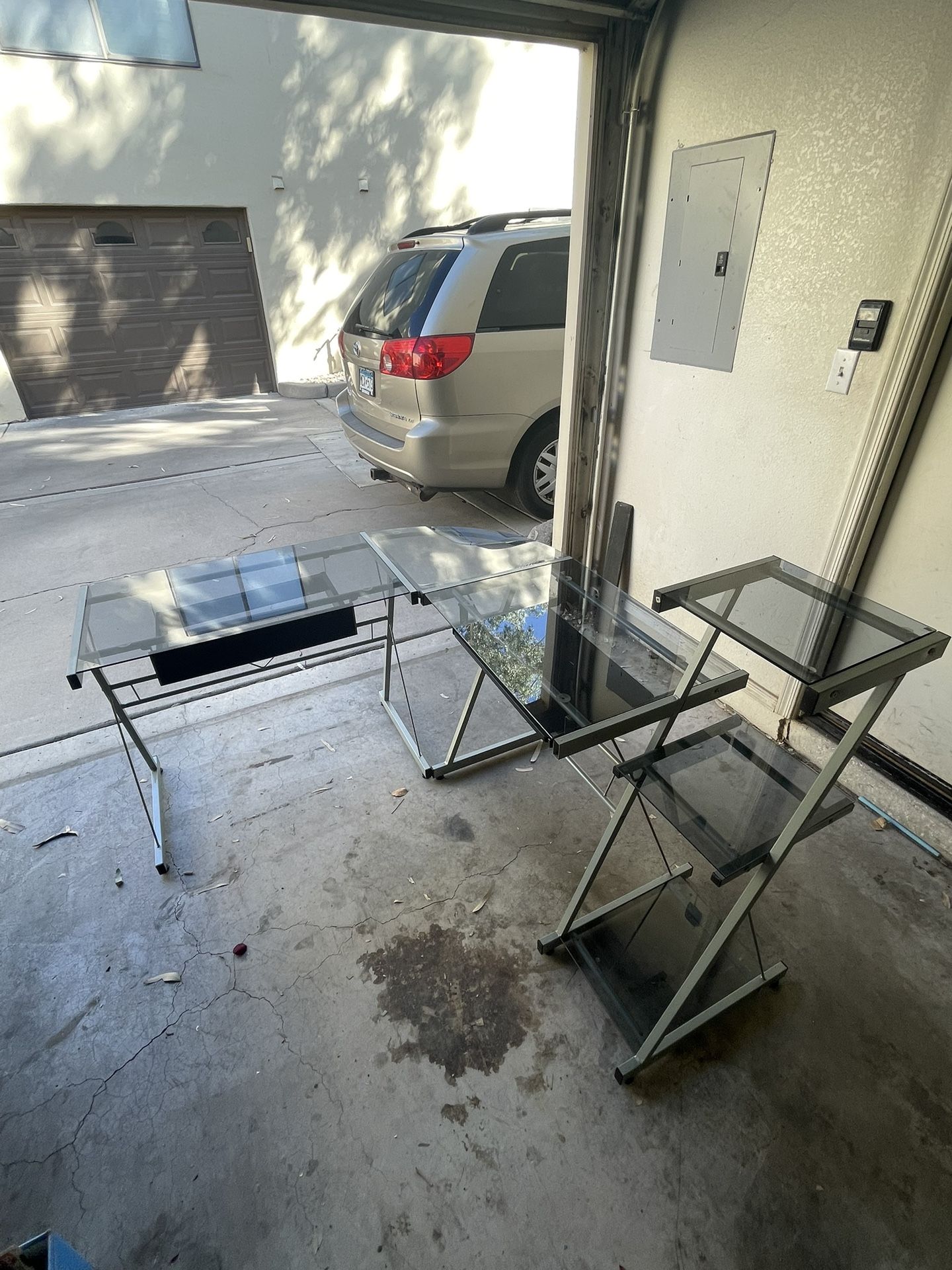 Glass Tiered Corner Rounded Desk 