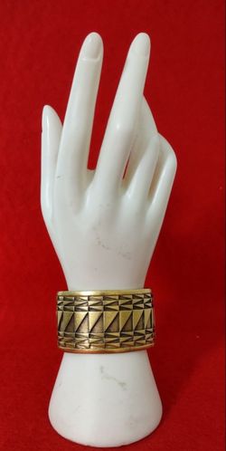 Vintage Monet Runway 2 Tone Embellished Egyptian Drama Cuff Bracelet.