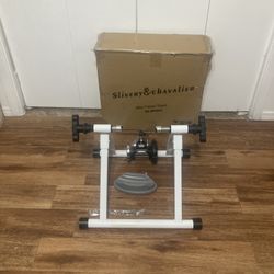 Silvery And Chavalier Bike Trainer