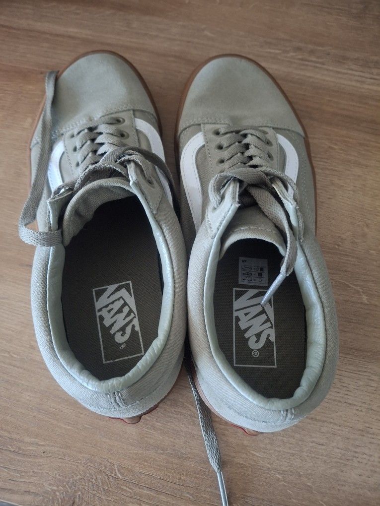 Size 7 De Honbre 8.5 De Mujer Nuevos
