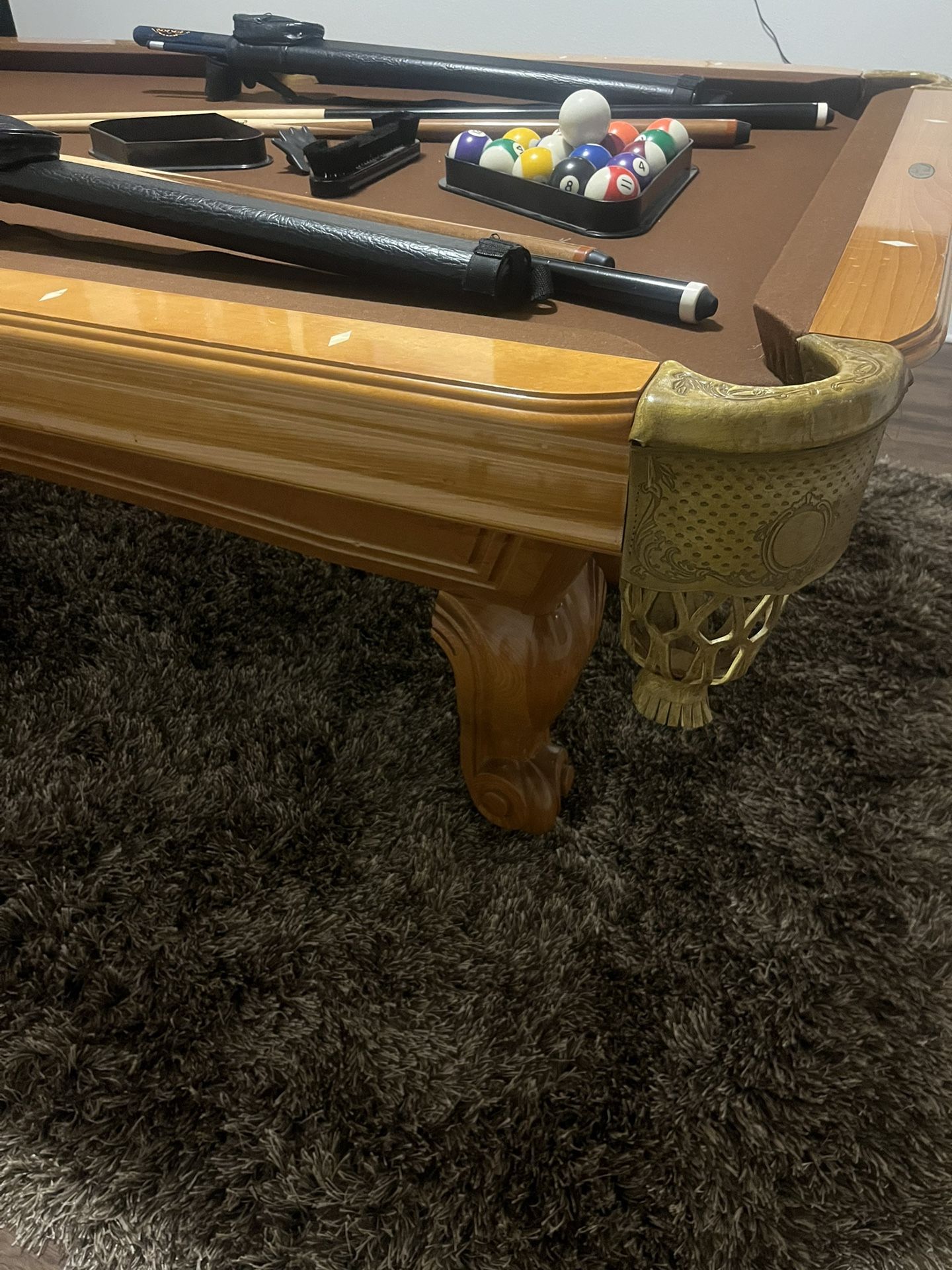 Grand Pool Table