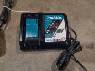 Makita Fast Charger