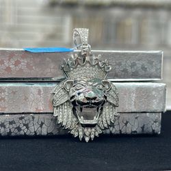 Sterling Silver Moissanite Lion Pendant 