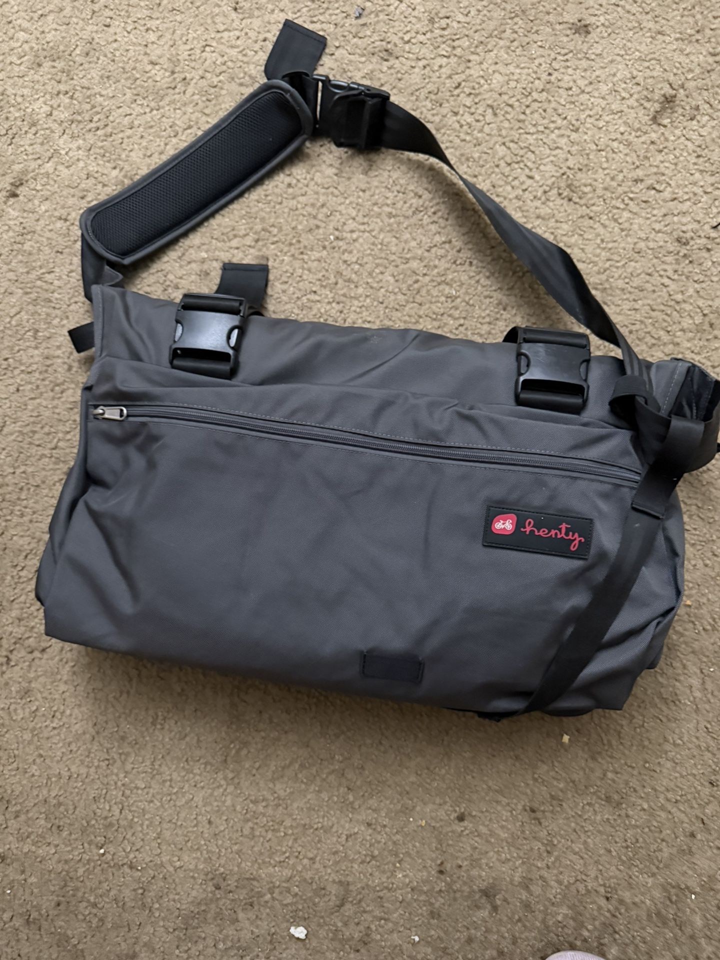Henty Wingman Bag