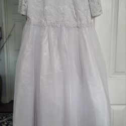 Vestido  De Primera Comunion  Size 16    Solo Sw Uso Una Vez