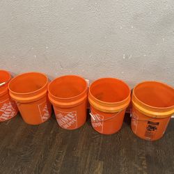 5 Gallons Buckets 