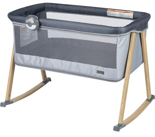 Safety 1st Rest And Romp Bassinet To Play Yard