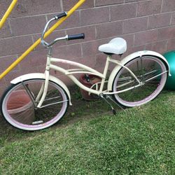 Beach Cruiser   Bike  ( Tahiti ) Size 26”