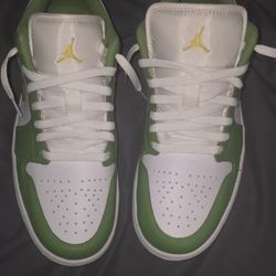 Air Jordan 1 Low White Green – Men’s Size 10.5 – Clean Pair