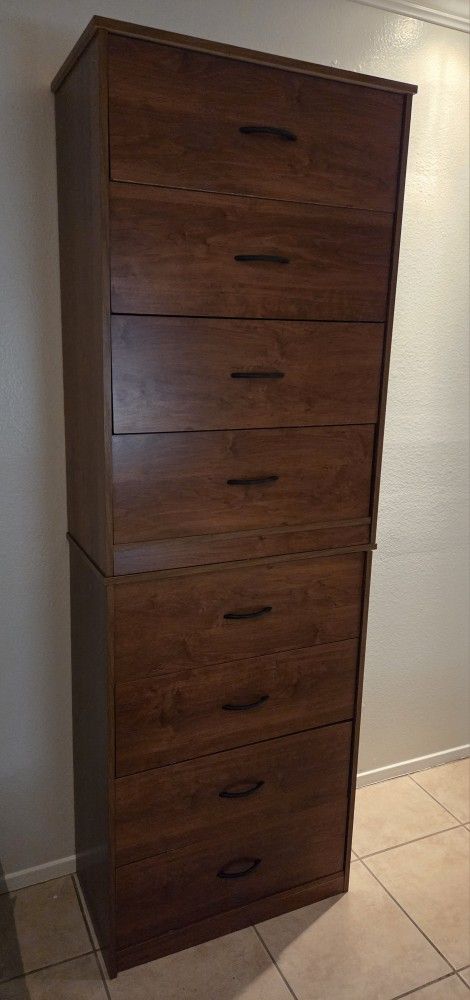 Two bedroom Dressers with 4 drawers, livingroom, Office, Storage Cabinet