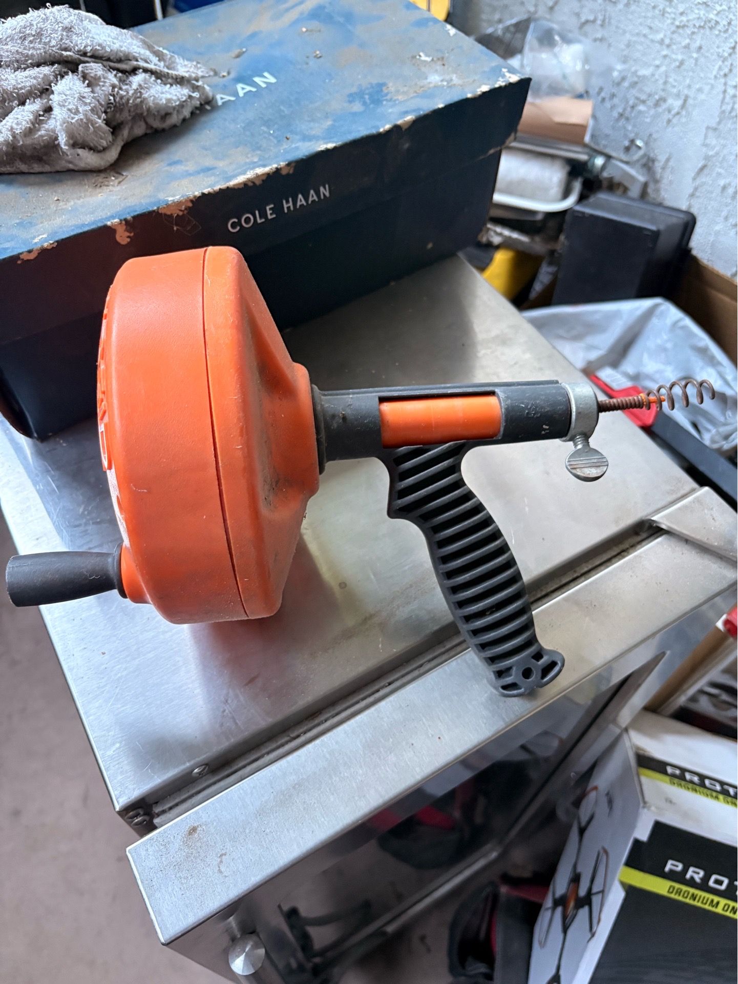 Rigid hand snake