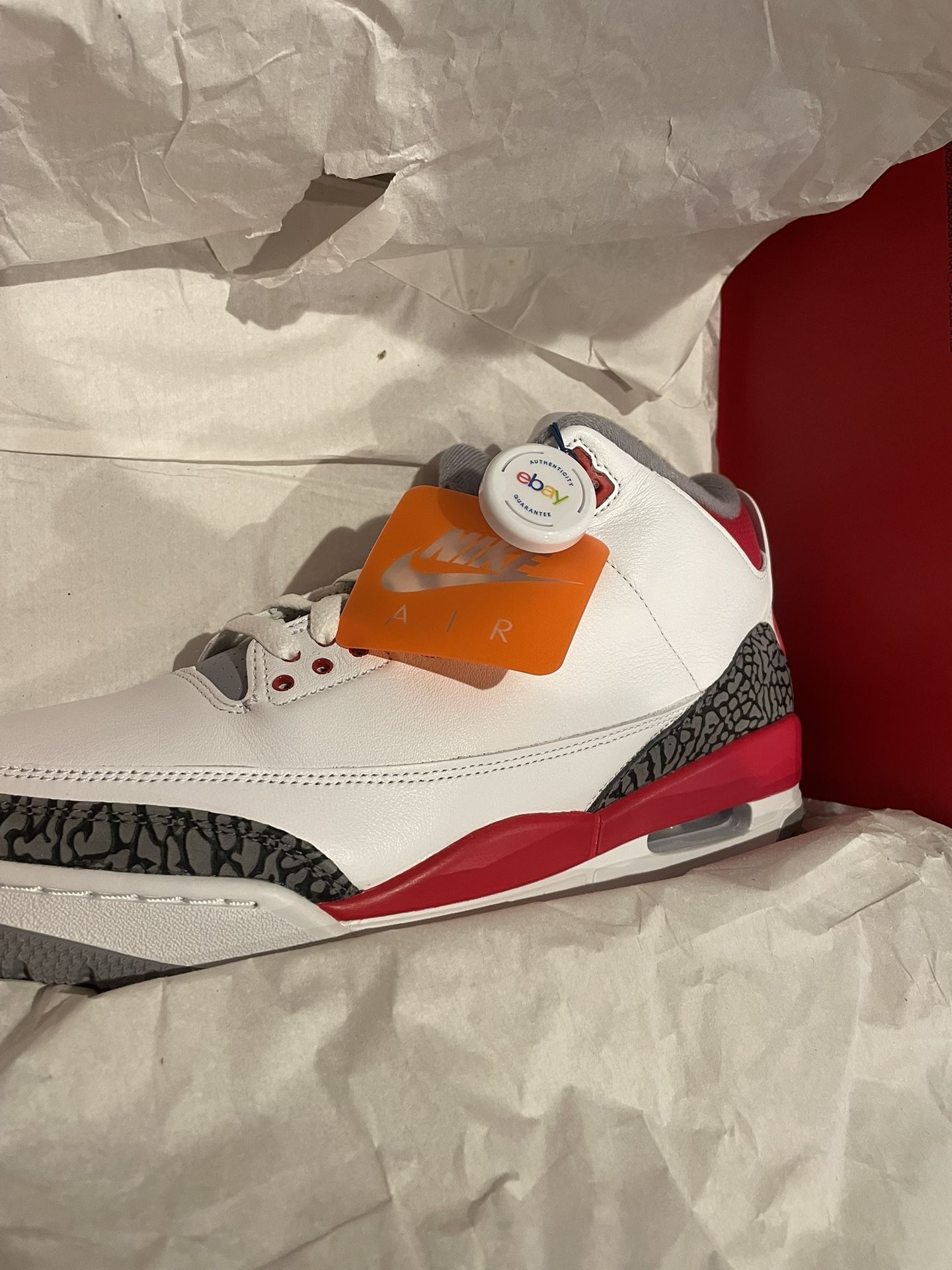 Jordan 3 Fire Red 