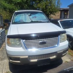 2004 Ford Expedition