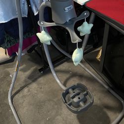 Graco Swing And Bouncer Set