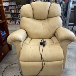 Richmat Golden Lift Chair with Remote