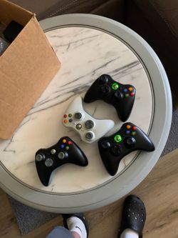 Xbox 360 controllers