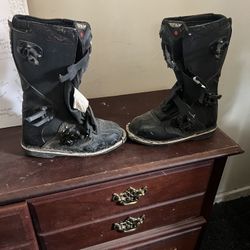 Kids Boots