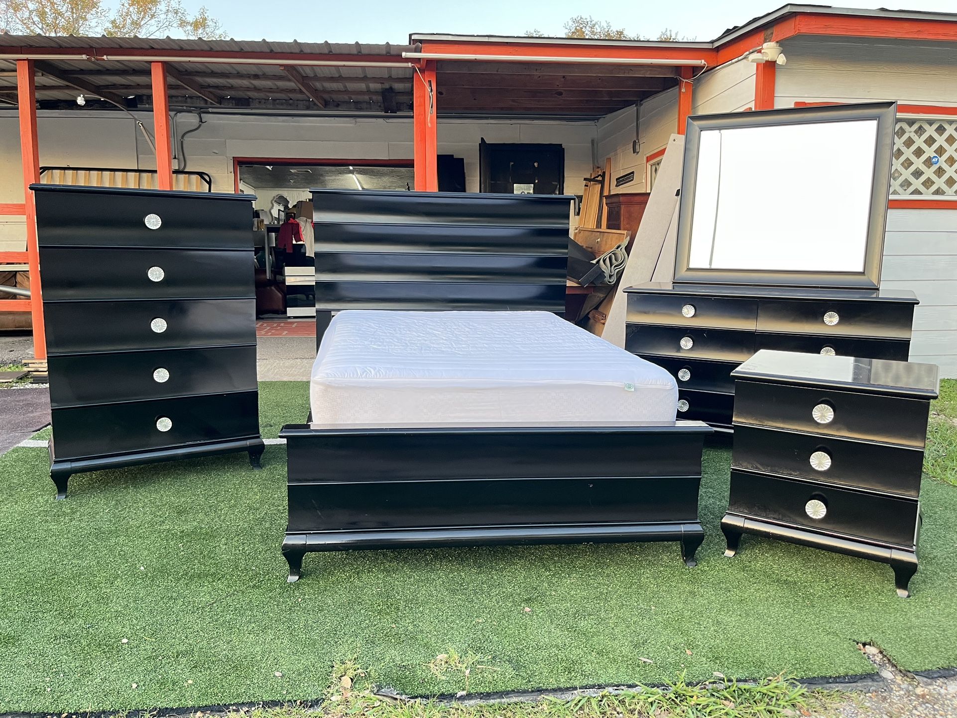 Full Size bedroom set